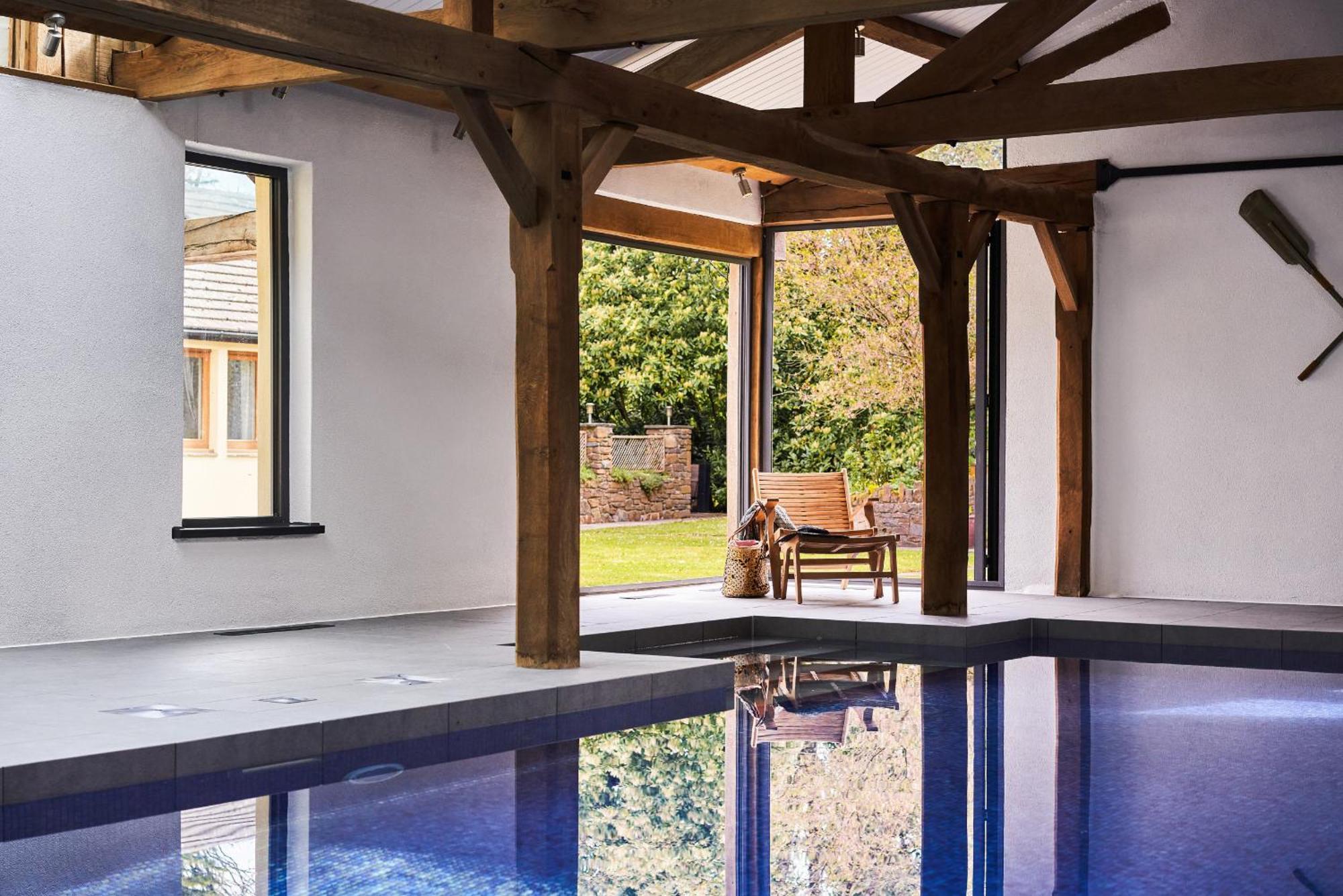 Swifts Return - Apartment With Hot Tub, Sauna And Indoor Pool 埃克塞特 外观 照片
