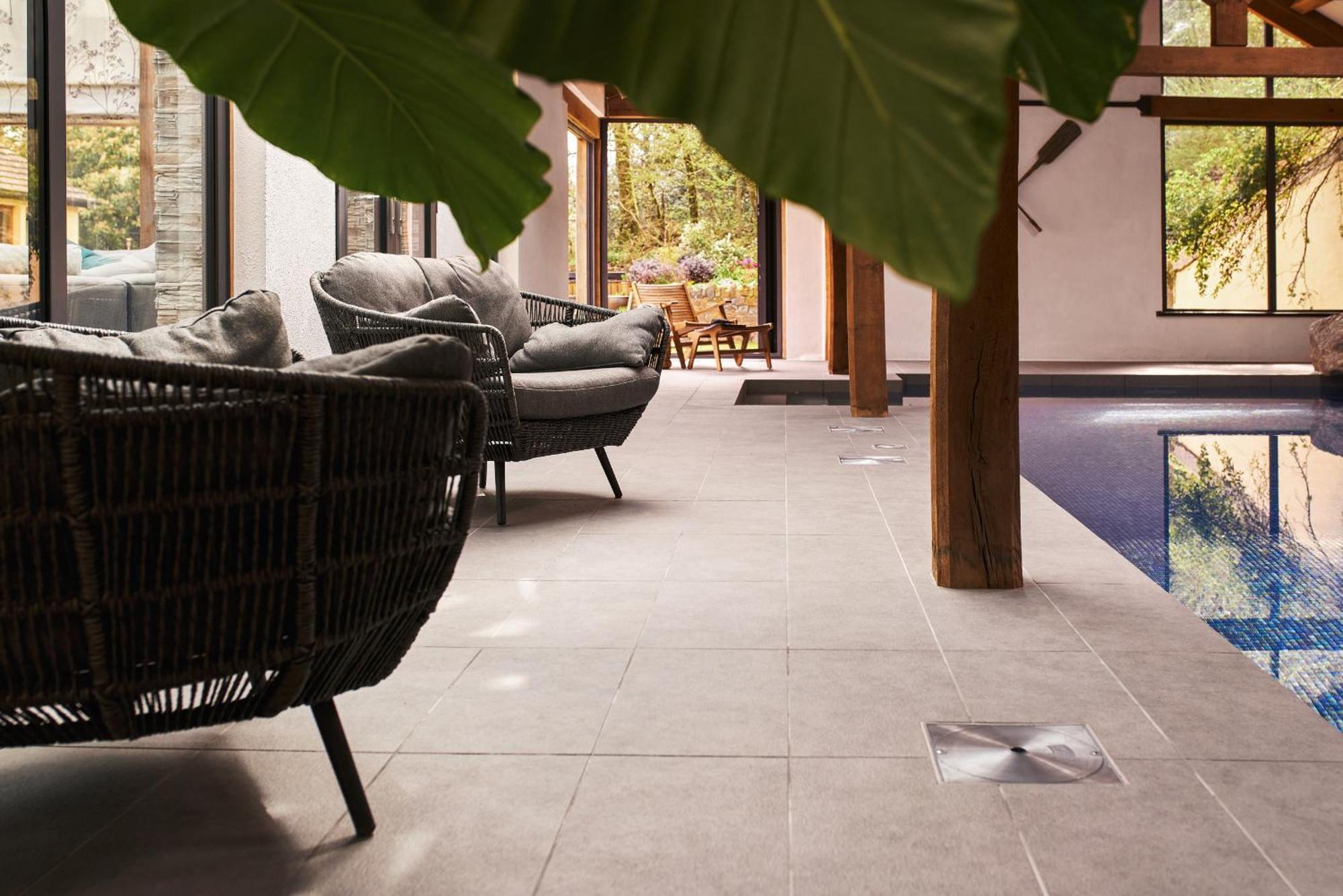 Swifts Return - Apartment With Hot Tub, Sauna And Indoor Pool 埃克塞特 外观 照片